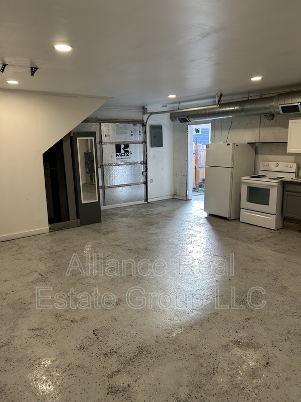 Photo - 2110 S Sherman St