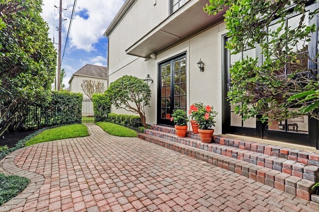 Photo - 1207 Ripple Creek Dr
