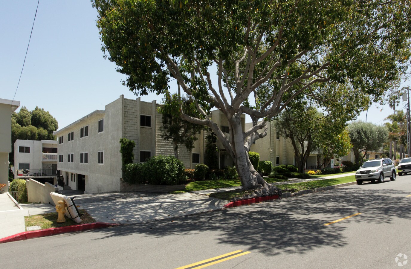 Photo - Oak Tree Village Apartments