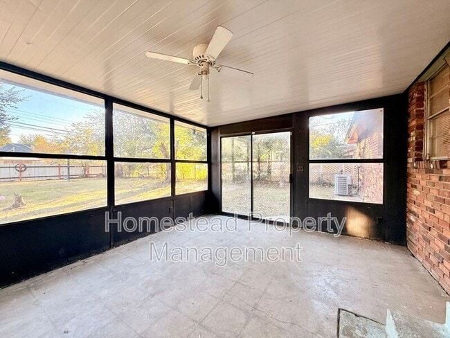 Photo - 1132 SW 61st St