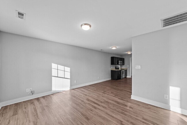 Photo - 410 Thad Little Rd Apartamento Unidad B