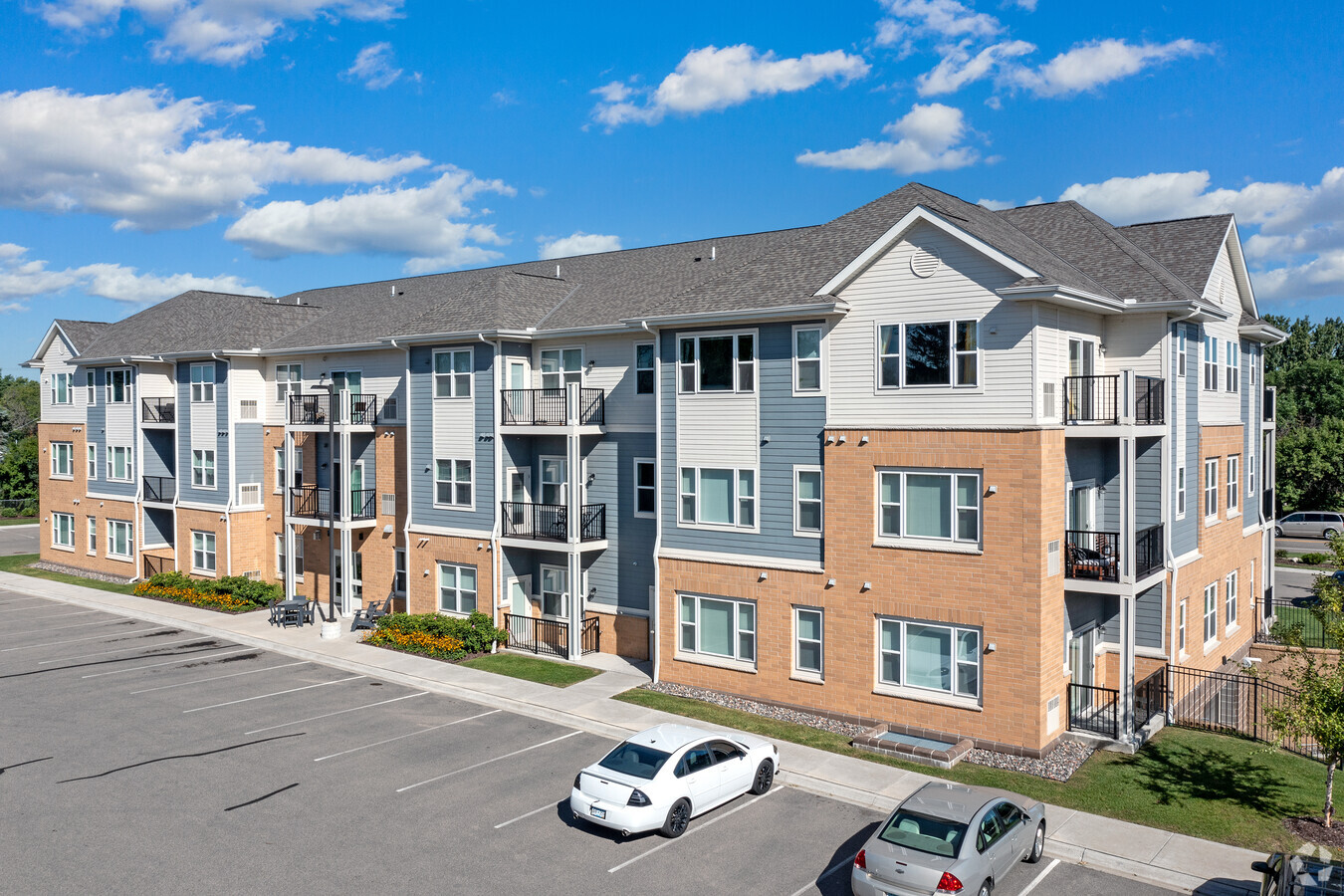 Photo - Apple Villa II Apartments
