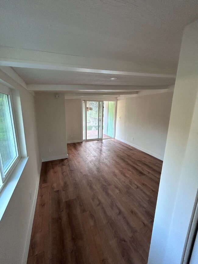 Photo - Available Now! 1bd/1ba for rent in Kapaau Unit E