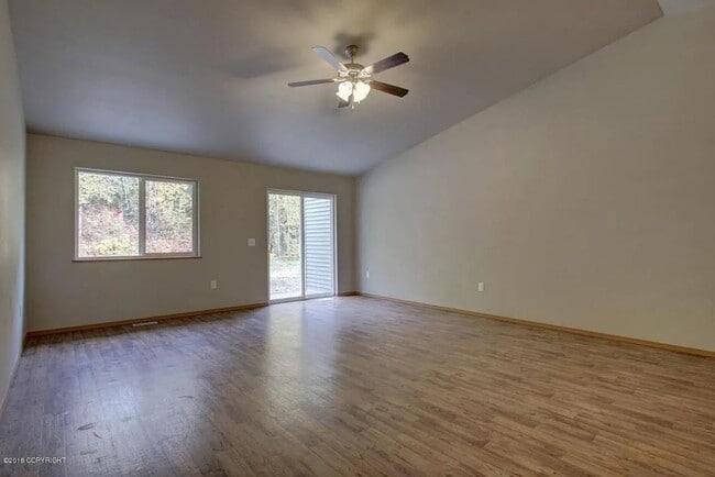 Photo - 1121 E Dellwood St Unit 2