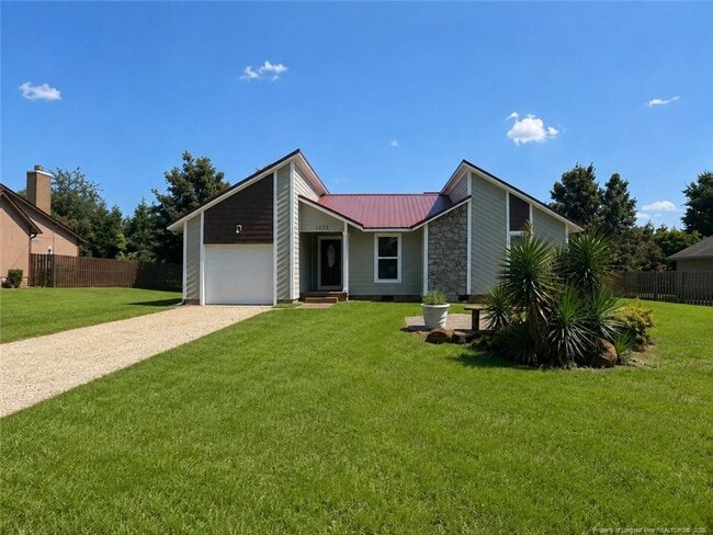 Building Photo - 1228 Bromley Dr