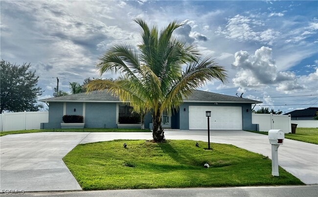 Photo - 852 NE 7th Pl