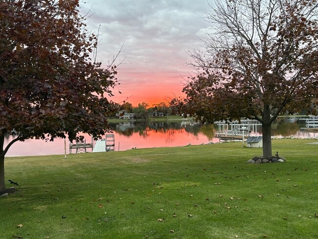 Vista del lago - 504 Burgess Dr