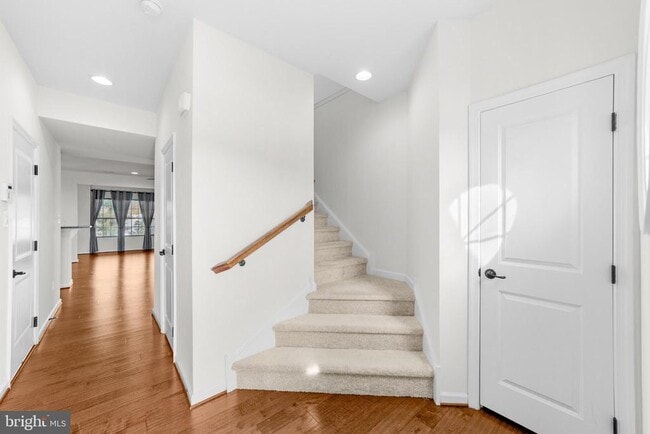 Photo - 42 Sundance Dr