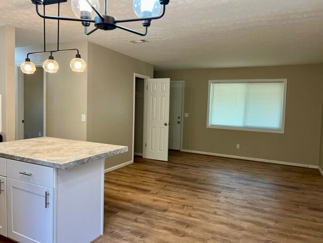 Photo - 1705 Floyd Rd