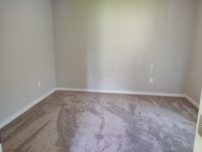 Photo - 418 Lincoln St SW