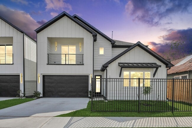 Photo - 1816 West St