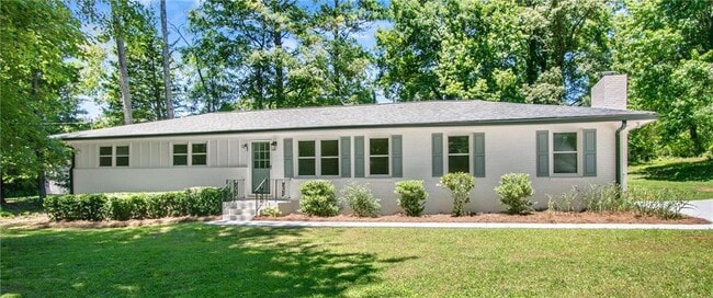 Building Photo - 1348 Ridgewood Dr SW