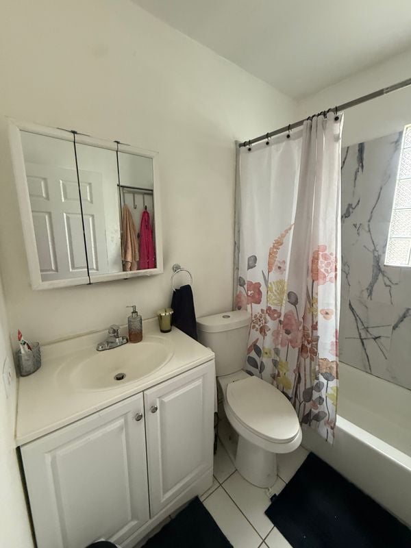 Photo - 2622 W Luther St Unit 1