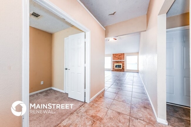 Photo - 6110 Sasaki Way