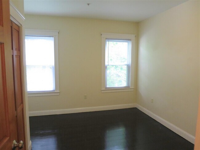 Photo - 6 Giles Park Unit 1A