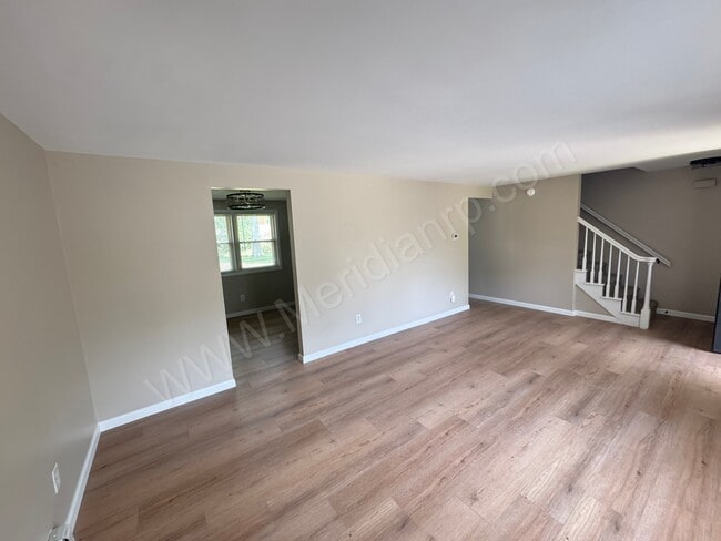 Photo - 4725 Maple Terrace Pkwy