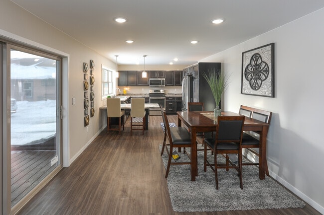 Interior Photo - EMPIRE Rental