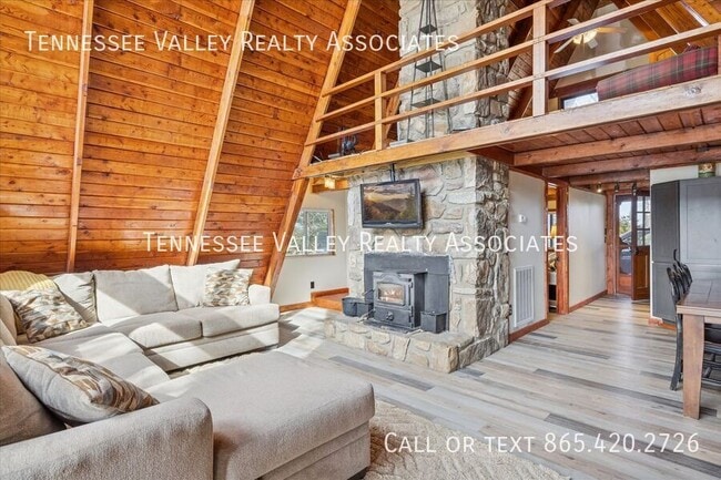 Photo - 2050 Chapel Rd