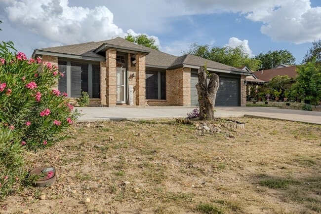 Photo - 1425 Longhorn Dr