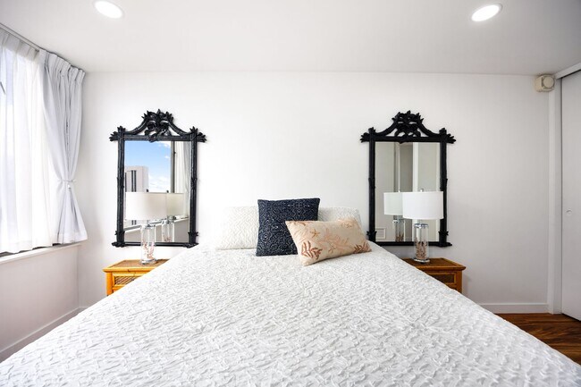 Photo - Luxury Waikiki Living with Panoramic Ocean & Sunset Views