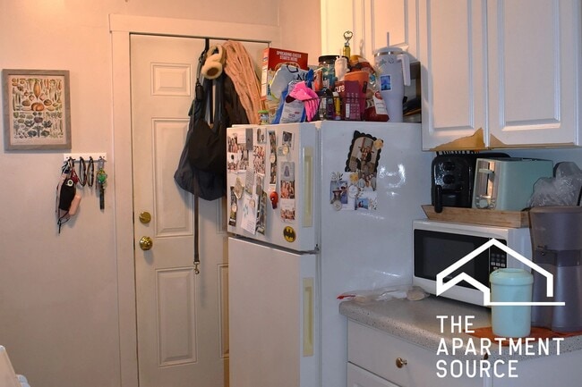 Photo - 3843 N Greenview Ave Unit 1