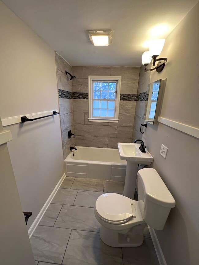 Photo - 722 W Olin Ave Unit #2