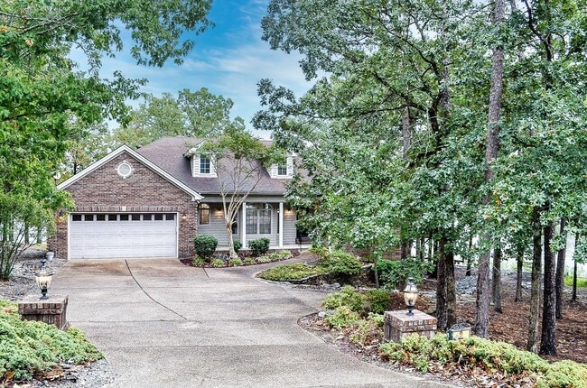 Building Photo - Lake Balboa | Home | Unfurnished