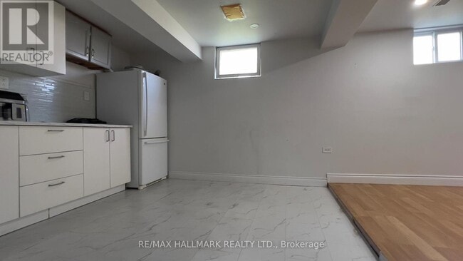 Photo - 76 Shendale Dr