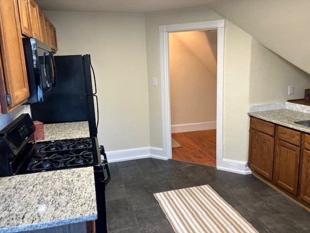 Kitchen - 1511 Spring Ave Unit Apartment #1