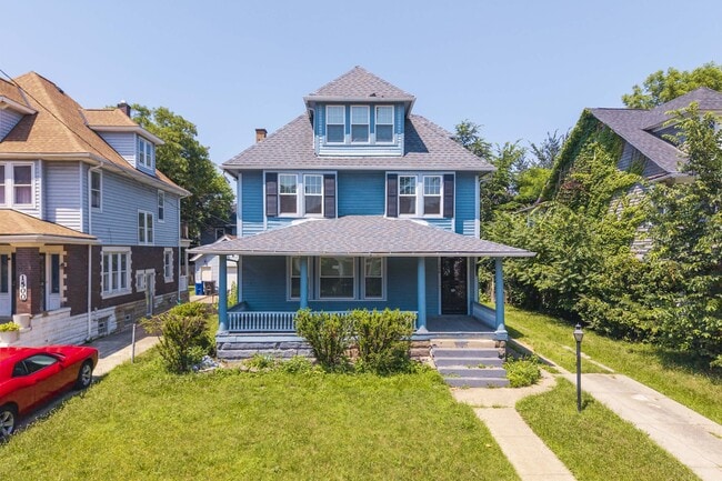 Building Photo - 1496 E 107th St