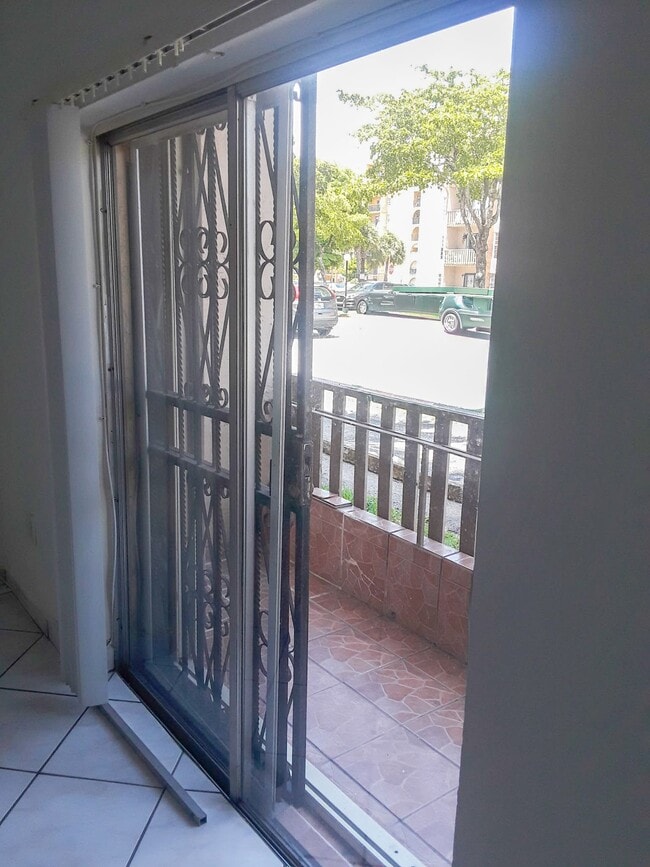 Photo - 4841 NW 7th St Unit 109-4