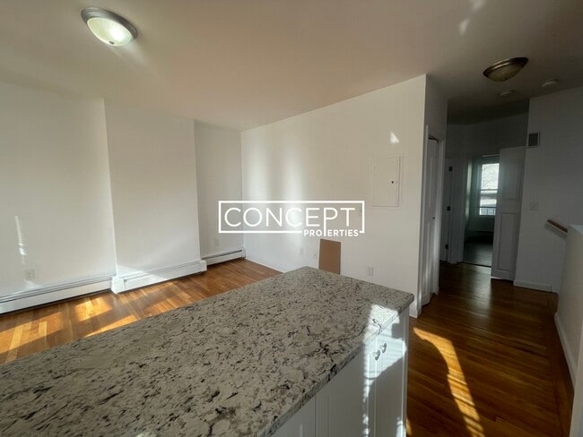 Photo - 181 Washington St Unit 3