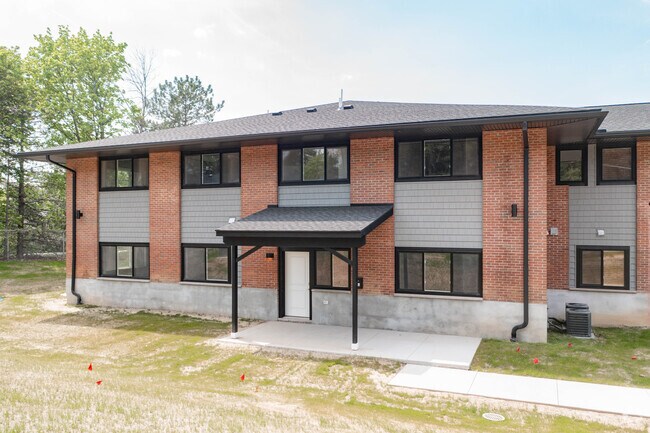 Photo - Redcliffe on Winton