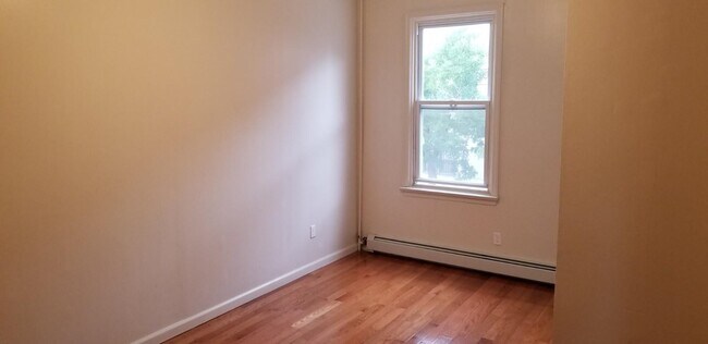 Photo - 39 Bowers St Unit 2