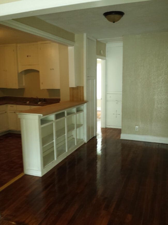 Photo - 3143 Magnolia, Unit b,