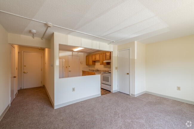 Studio, 1BA - 410 SF - Rockingham Village Apartments