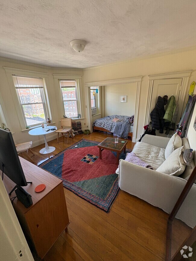 Building Photo - 35 Queensberry St Unit 46 Rental
