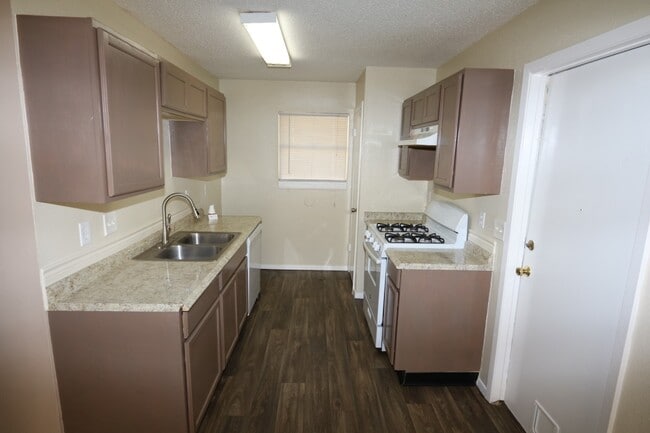Photo - 4411 Prairie Meadow Dr