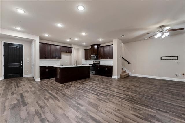 207 Congaree Rd