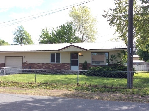 Building Photo - 806 Unit 02 Rental