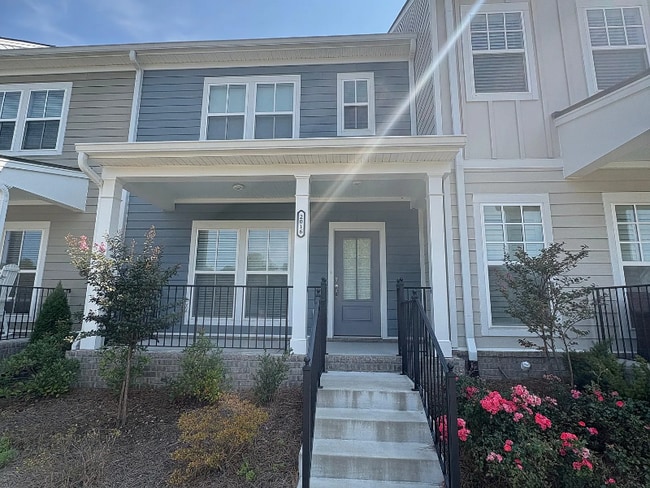 Building Photo - 2016 Cavell Ln