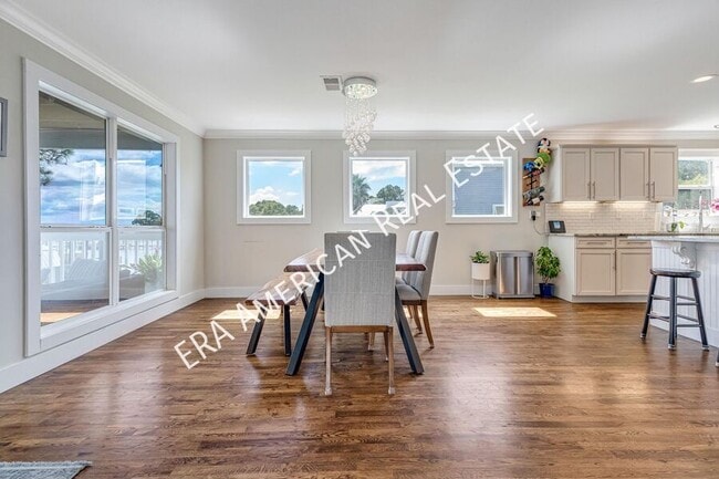 Photo - 1725 Union Ave
