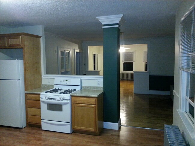 Photo - 230 Pleasant St Unit 2