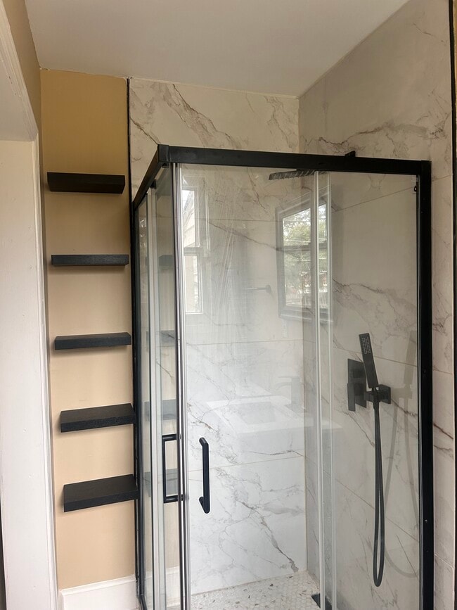 Photo - 1804 Foster Ave