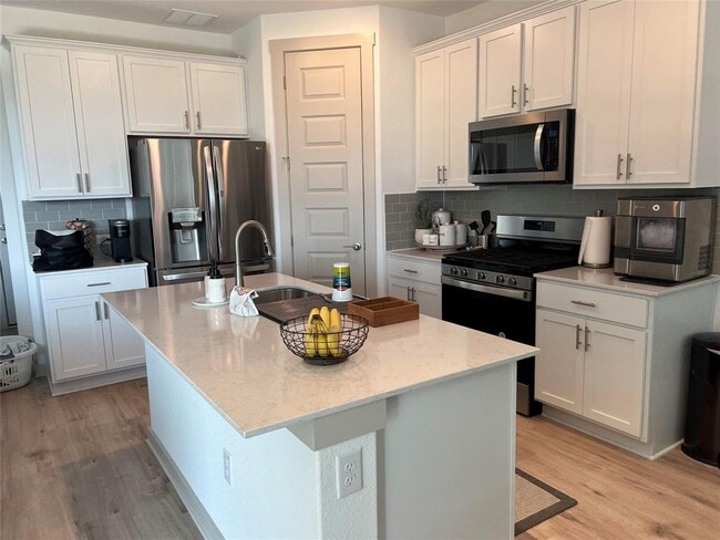 Photo - 2036 Centerline Ln