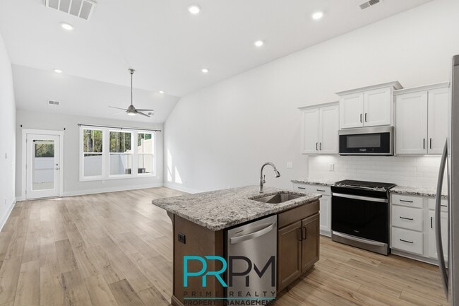 Photo - 6 Thornfield Dr