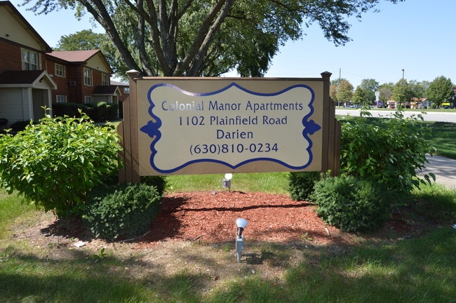 Building Photo - Colonial Manor Rental