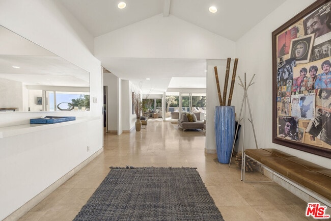 Photo - 510 Leslie Ln