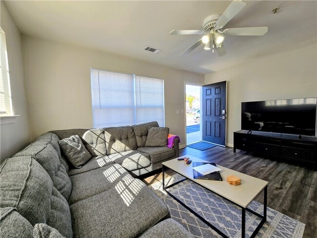 Photo - 220 Campus Dr