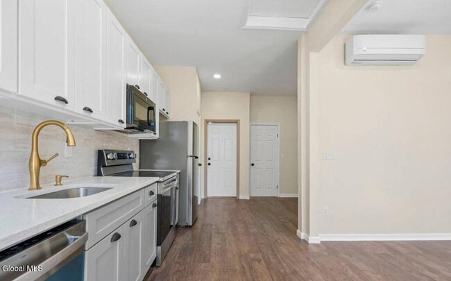 Photo - 170 Washington Ave Unit 3R